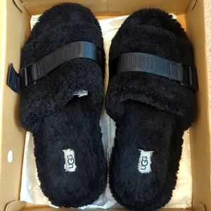 UGG fluffita sheepskin black "flatform" size 9